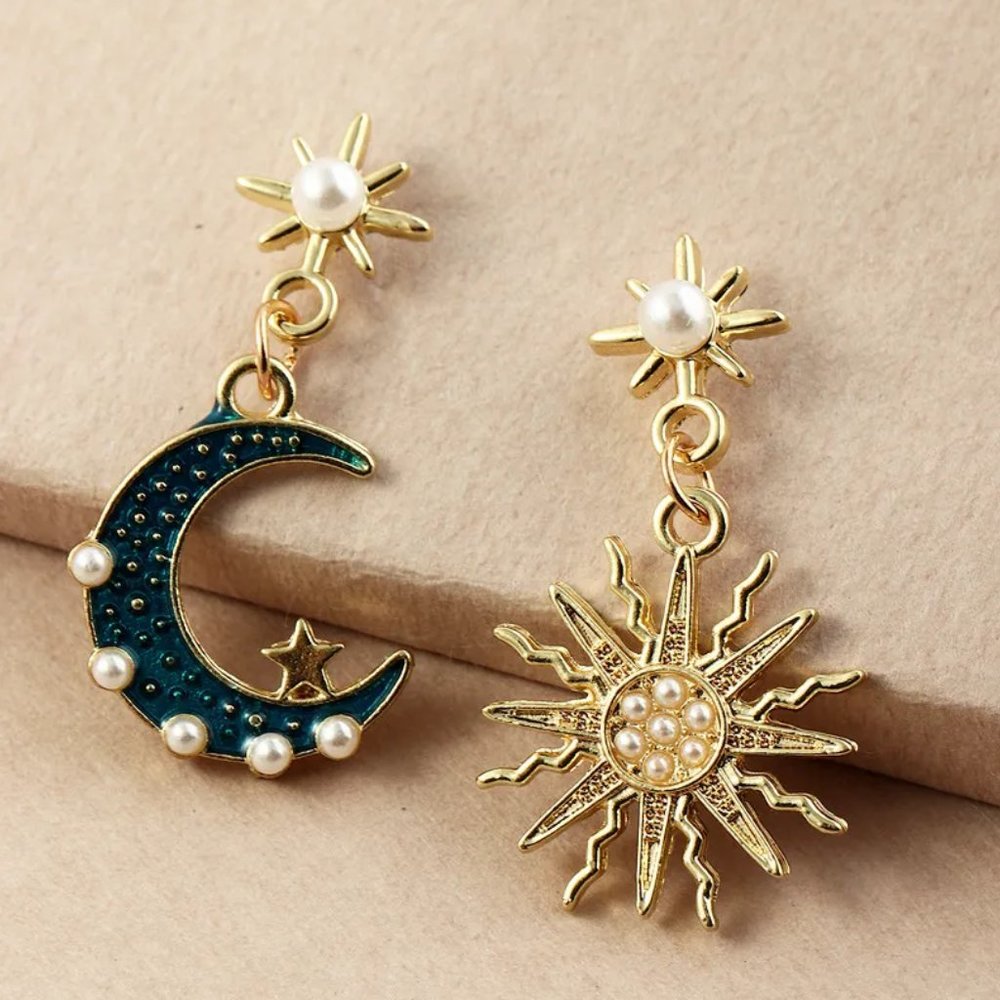 Blue & Gold Celestial Sun & Crescent Moon Pearl Beaded Dangle Earrings NEW - Picture 7 of 7
